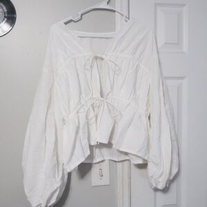 womens tie front blouse NEW WITHOUT TAGS !!